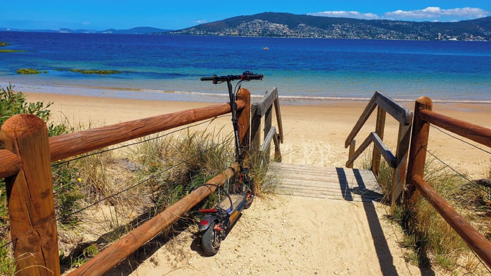 Bellerive Beach Strolling
