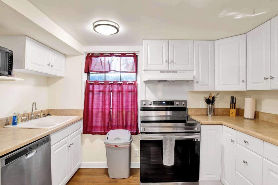 Fully equipped kitchen