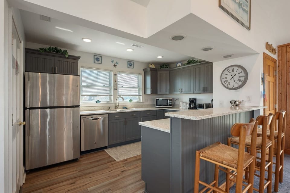 11-web-or-mls-10015-SOOI-TL-Kitchen