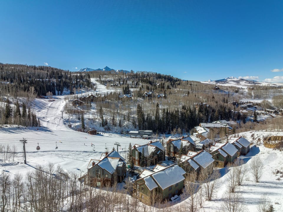 Terraces 1101 - Winter View  - Vivid Vacation Rentals Telluride