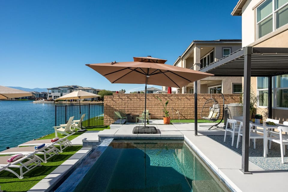 Lakeview backyard