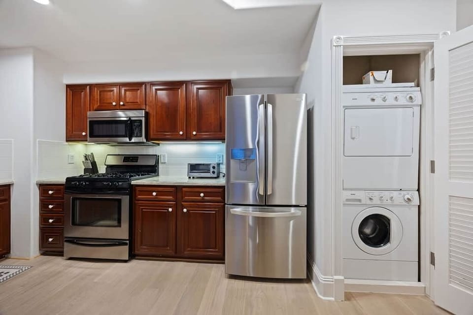 Kitchen/Laundry