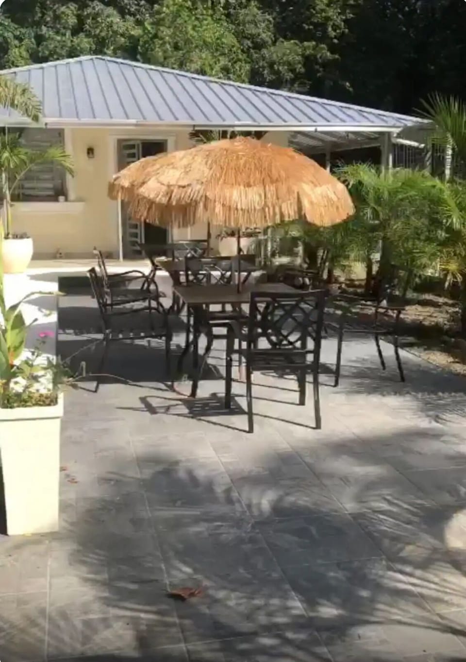 Outdoor dining