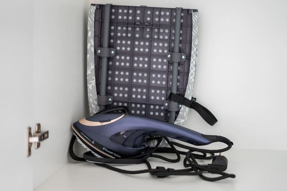 Book Now With RENTUJEMY.COM