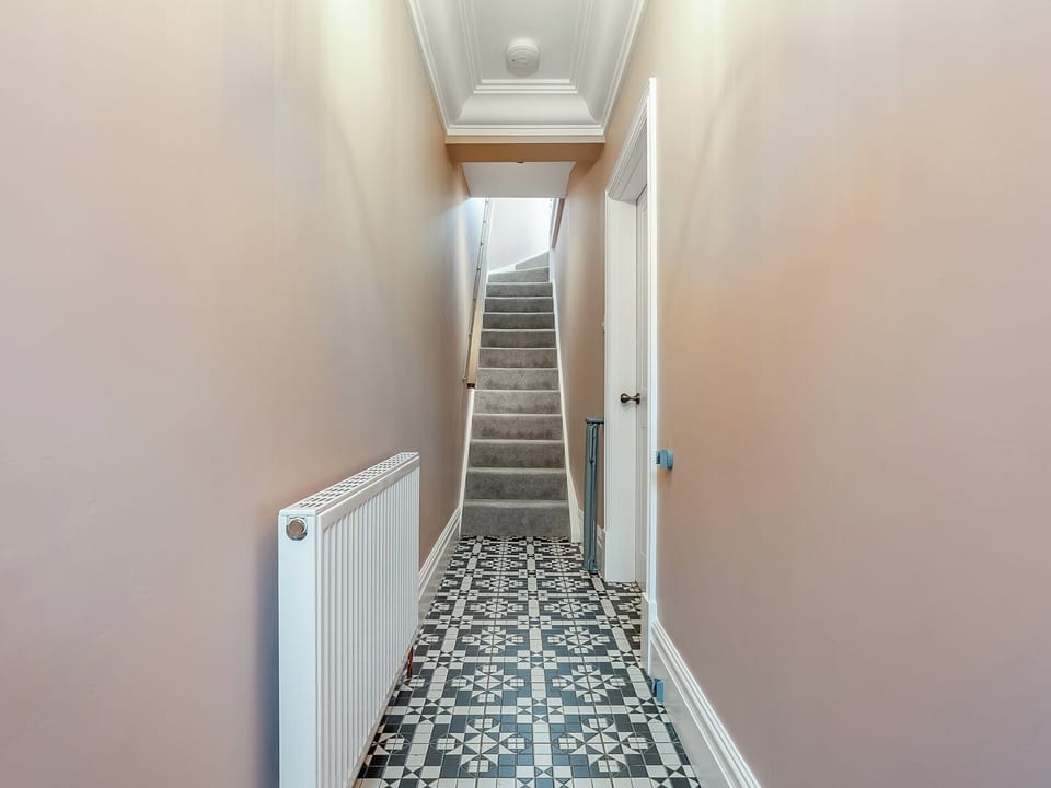 Bathroom | Glossop Cottage, Whitby