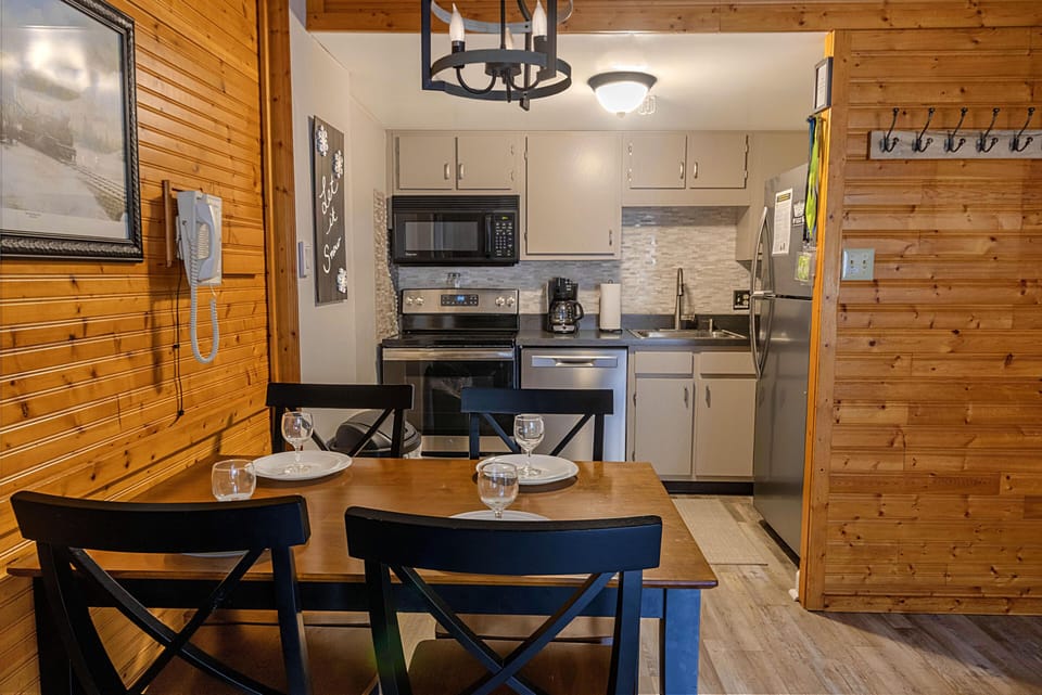 Gather around the dining table to enjoy meals!