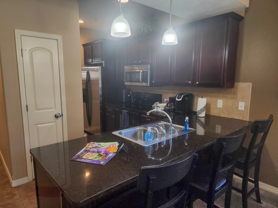 Breakfast Bar-Seating