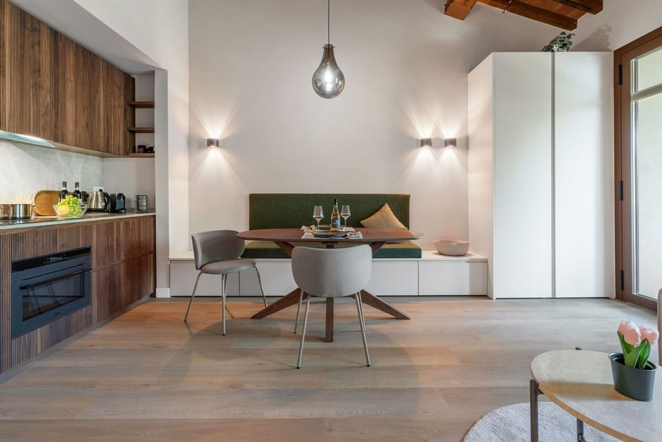 Autumn, Kitchen, Living Room, Spring, Summer