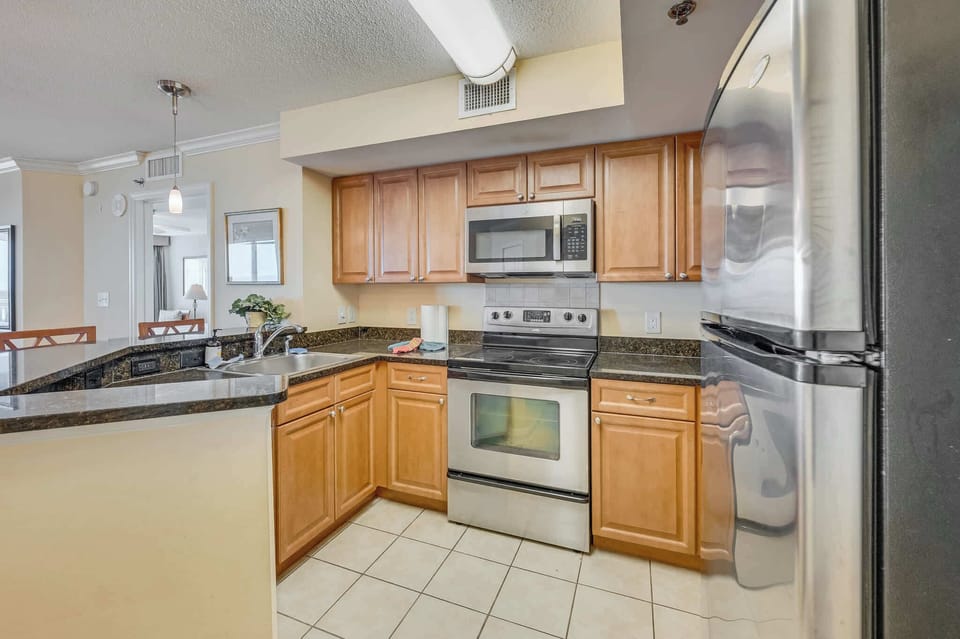 Large Kitchen Area
