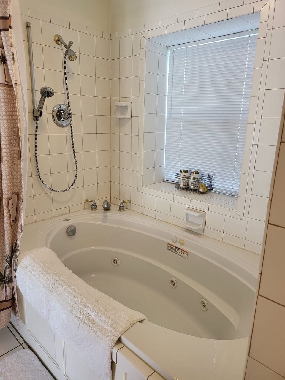 Masterbath - jetted bathtub
