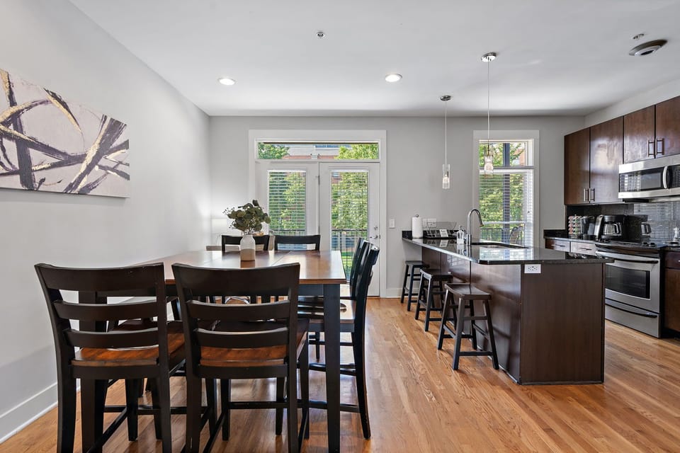 Dining and Eat-in Kitchen