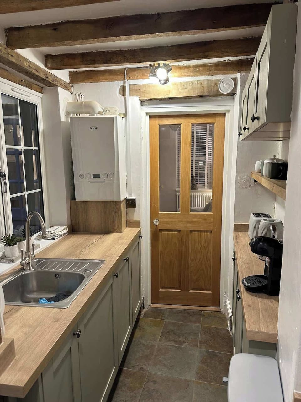Gas Central Heating and dishwasher