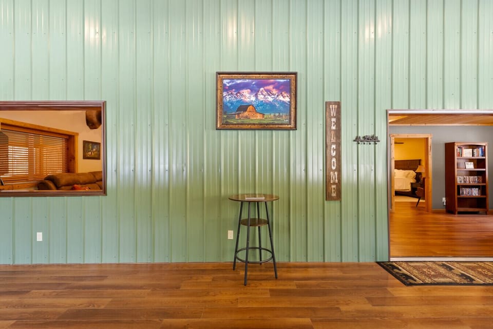 Welcome to Bear Paw Lodge!