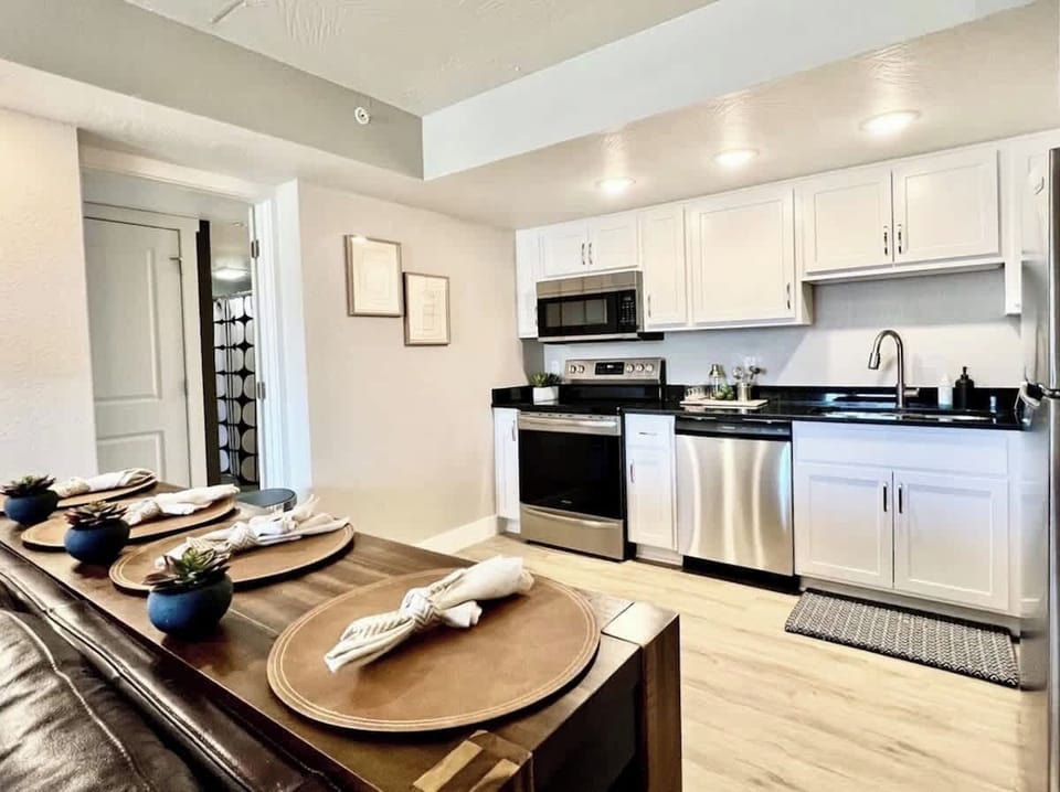 Full kitchen with all new appliances