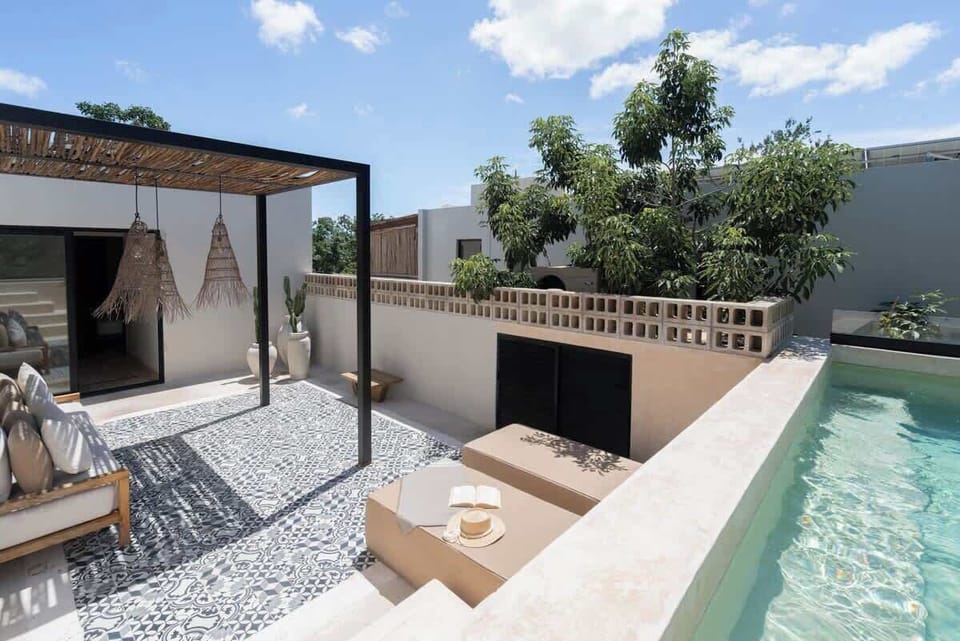 Amazing Rooftop with pool