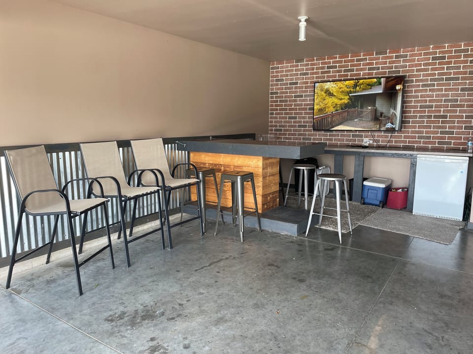 Garage Entertainment Space