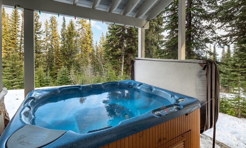 Private Hot Tub 