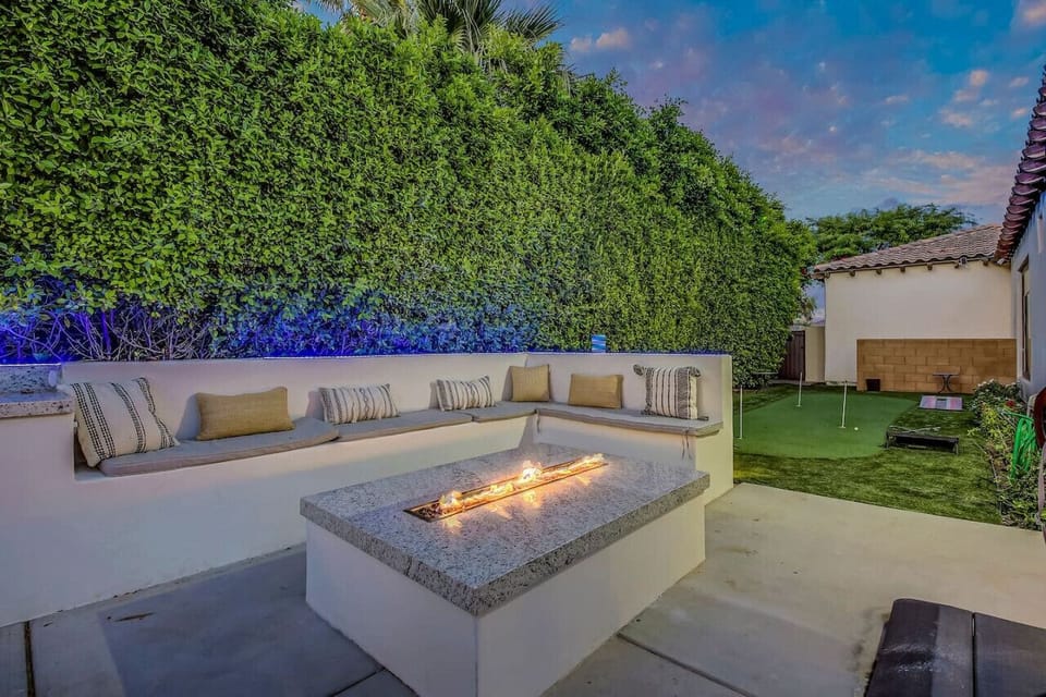 outdoor firepit