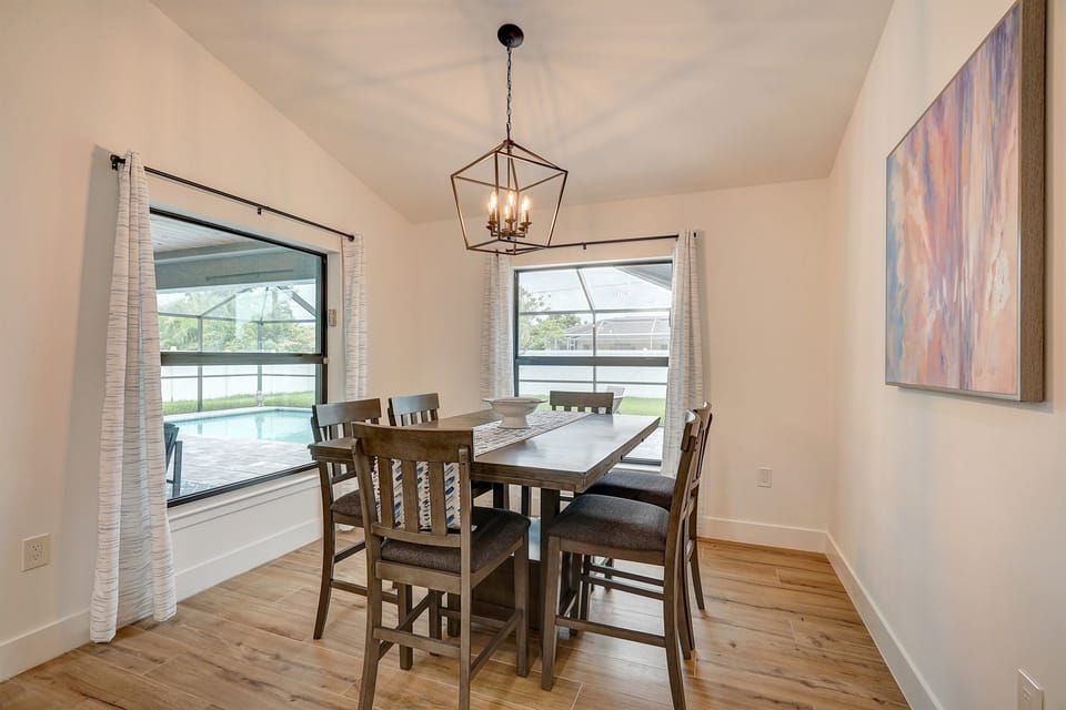 Dining area overlooking pool