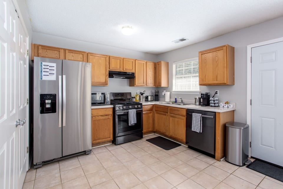 Kitchen | imaTree Decatur House