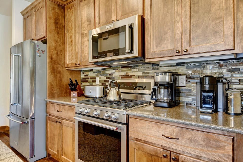 Kitchen With Stainless Appliances