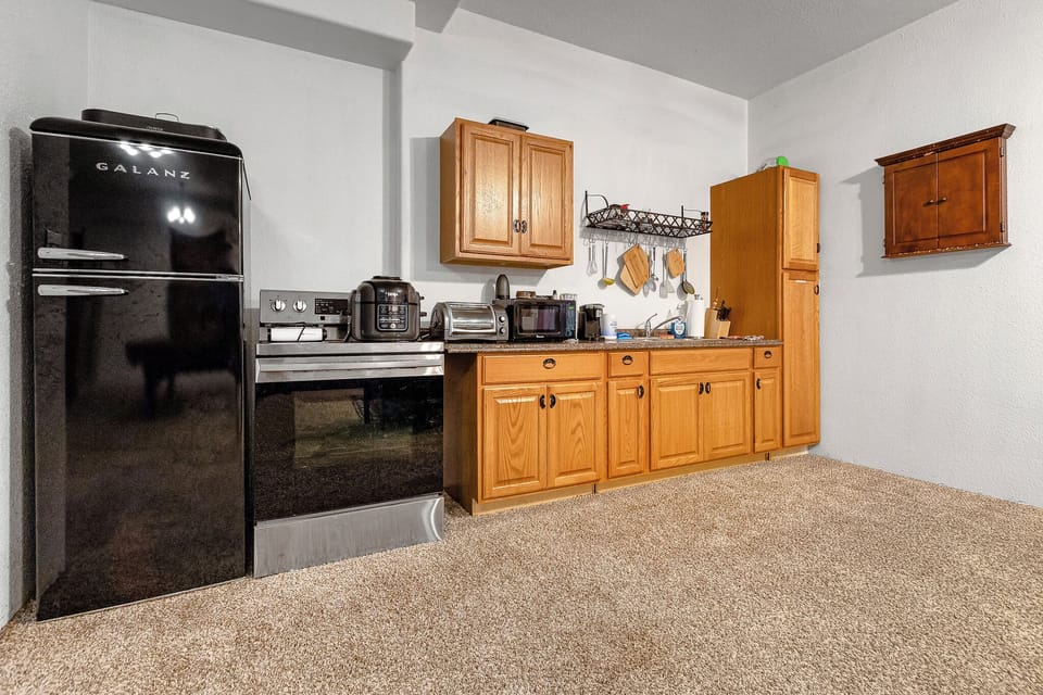 Apt Kitchen