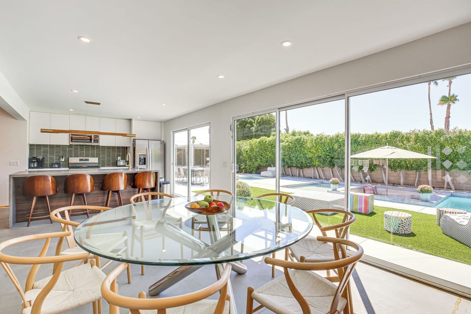Dining Area | Open Layout | Central Heat & A/C