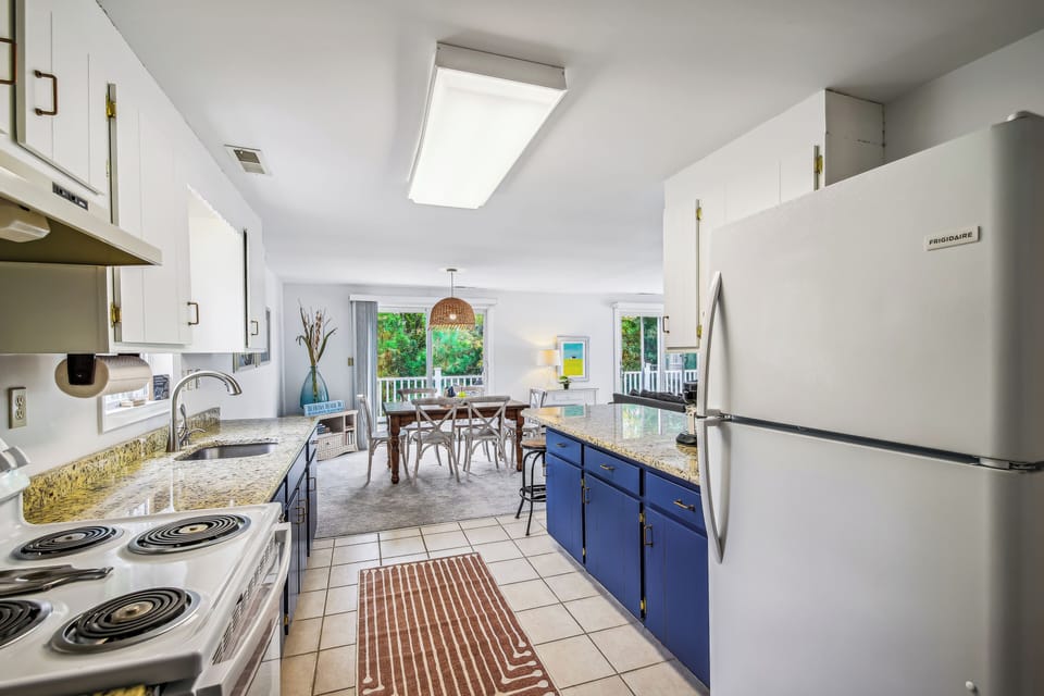 Main Level,Kitchen,
