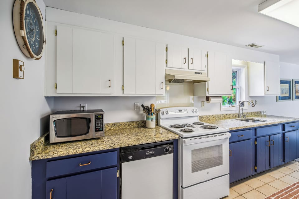 Main Level,Kitchen,