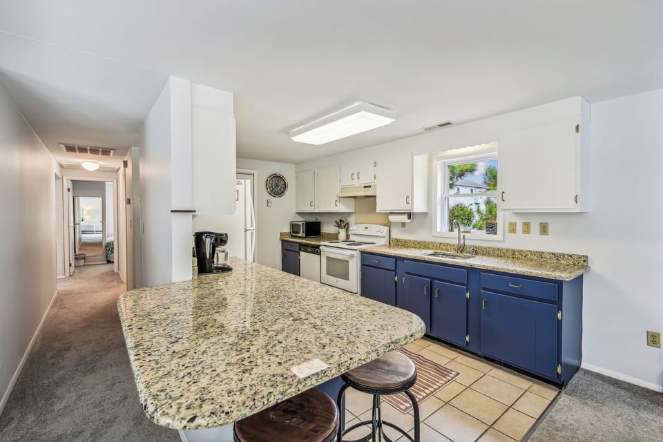 Main Level,Kitchen,