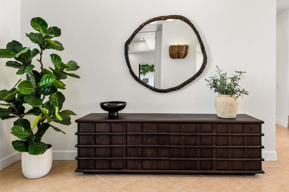 Elegant decor