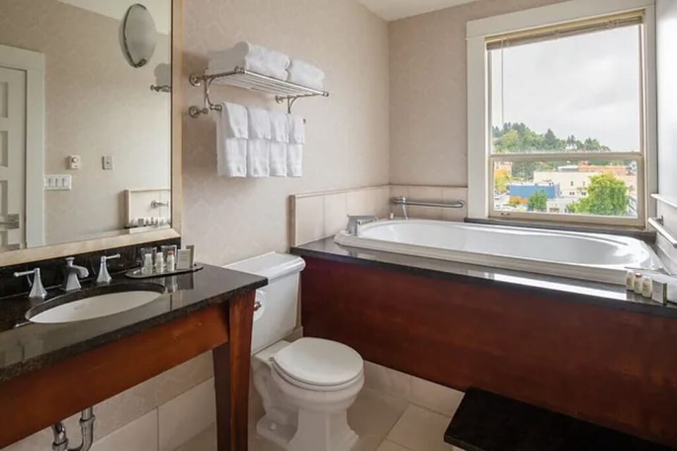 Bathroom with tub