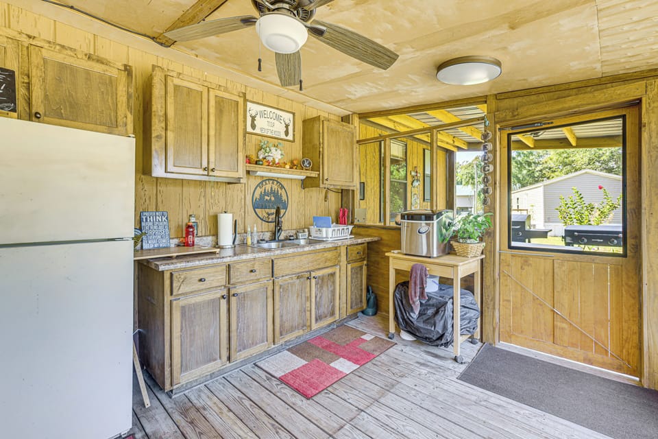 Outdoor Kitchenette