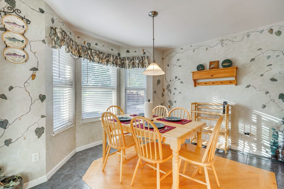 Pueblo West Vacation Rental | 3BR | 2BA | 3 Steps to Enter | 2,185 Sq Ft