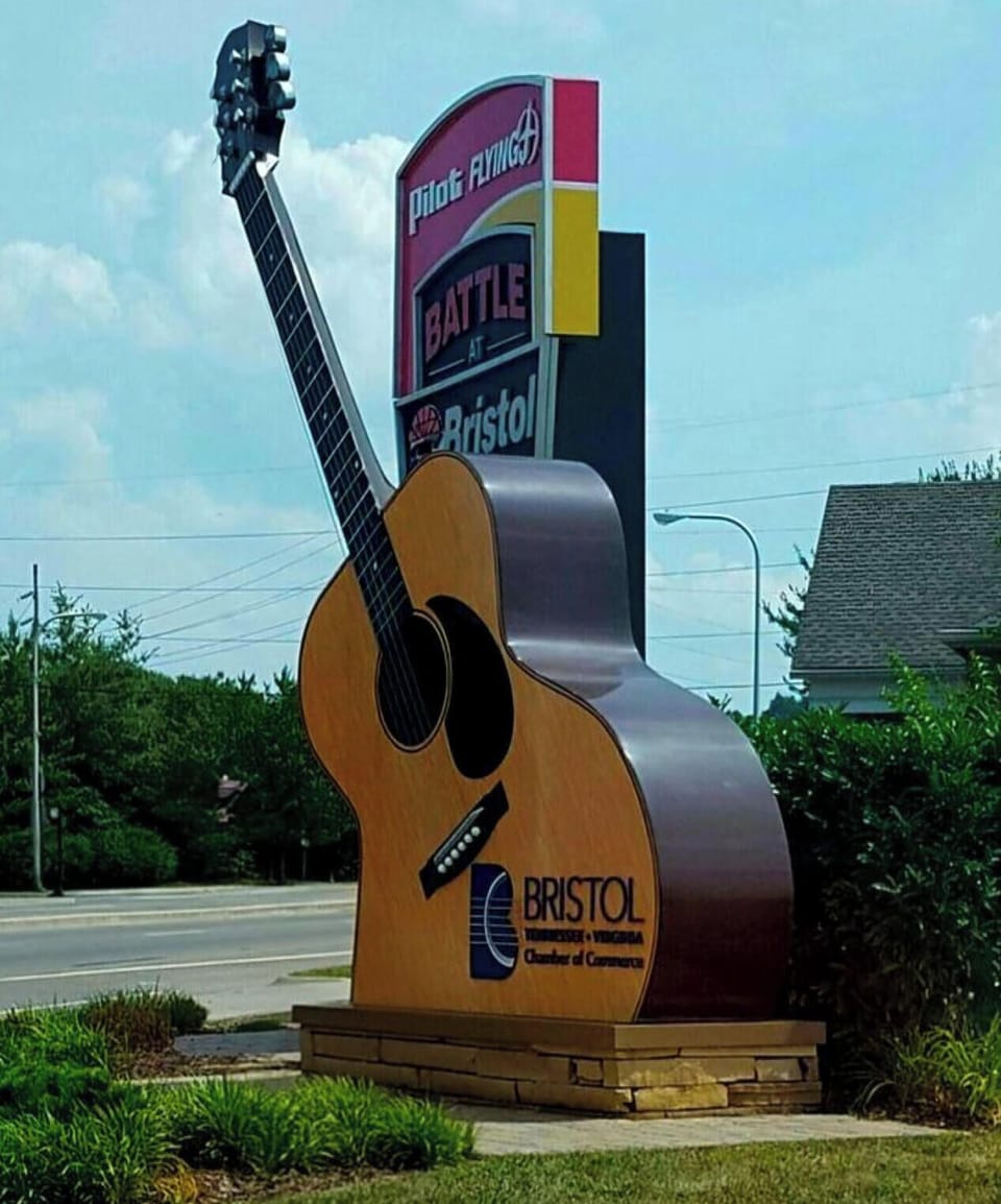 Bristol Guitar