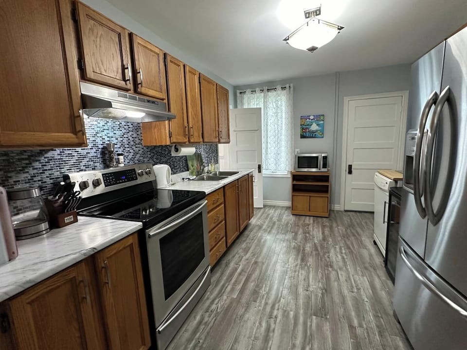 Experience the joy of cooking in a full kitchen. #FullKitchen #KitchenMagic