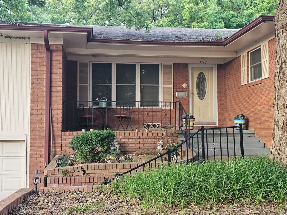 2800 square feet of comfy 