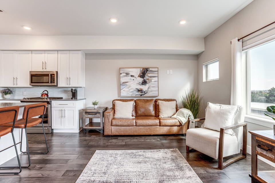 Living Room | Queen Sleeper Sofa | Smart TV | 2nd Floor