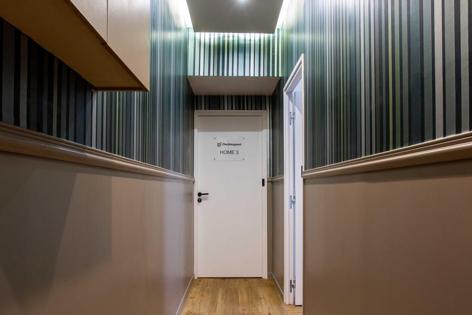 Entrance / Reception