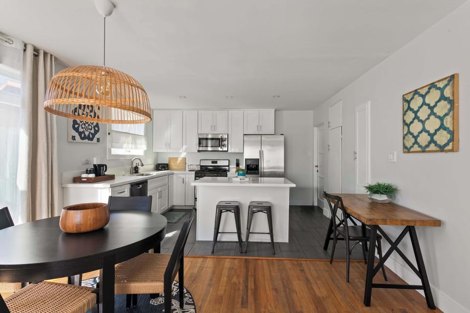 Kitchen, Unit 1