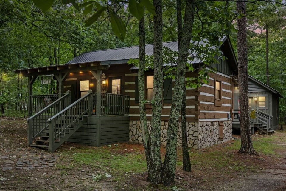 Logged Inn! thoughtfully designed for comfort and creativity, it`s perfect for couples, small families, or solo adventurers looking for a peaceful, artsy escape in the woods of Mentone, Alabama.