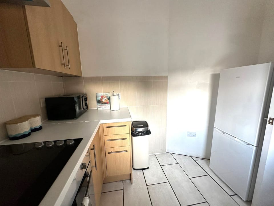 London's 2-Bedroom Apartment with FREE Wi-Fi Near Abbey Road, Maida Vale