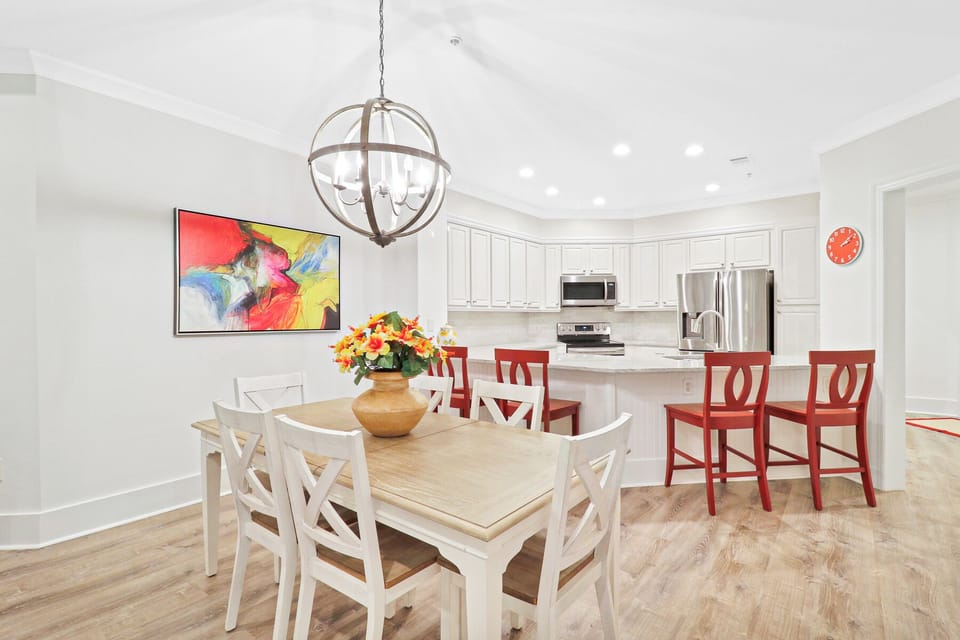 Dining Area/Kitchen
