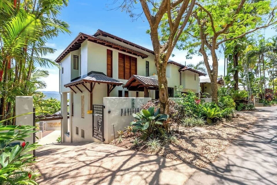 The spacious villa enjoys a quiet, private setting while staying close to the beach and town centre. 