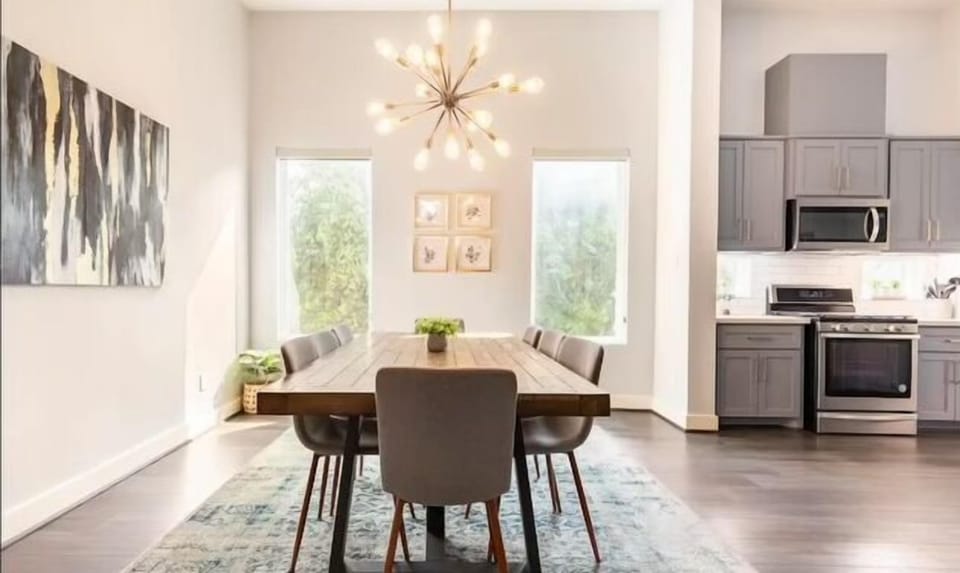 Architecture, Building, Dining Room, Dining Table, Furniture