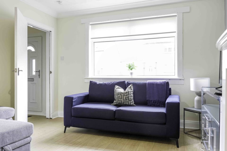 Living Room / Lounge