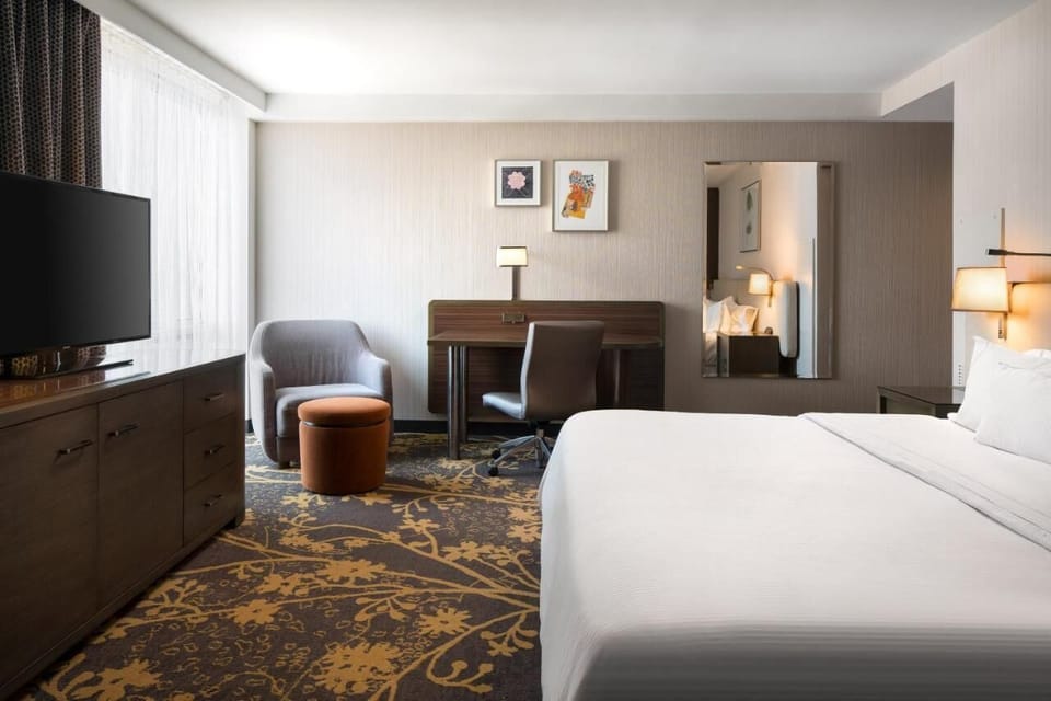 King size bed!  Great rest after a long day of adventures! Exact unit will be assigned upon arrival. Views, colors and decor may vary.