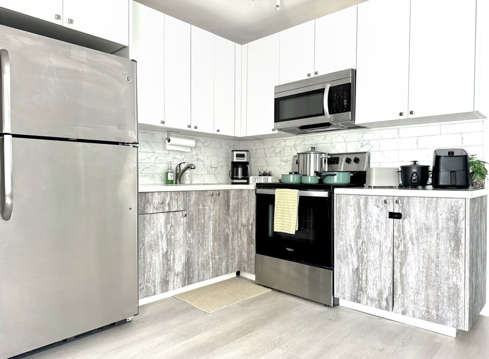 Room for 2 to tangle in our kitchen while playing chef