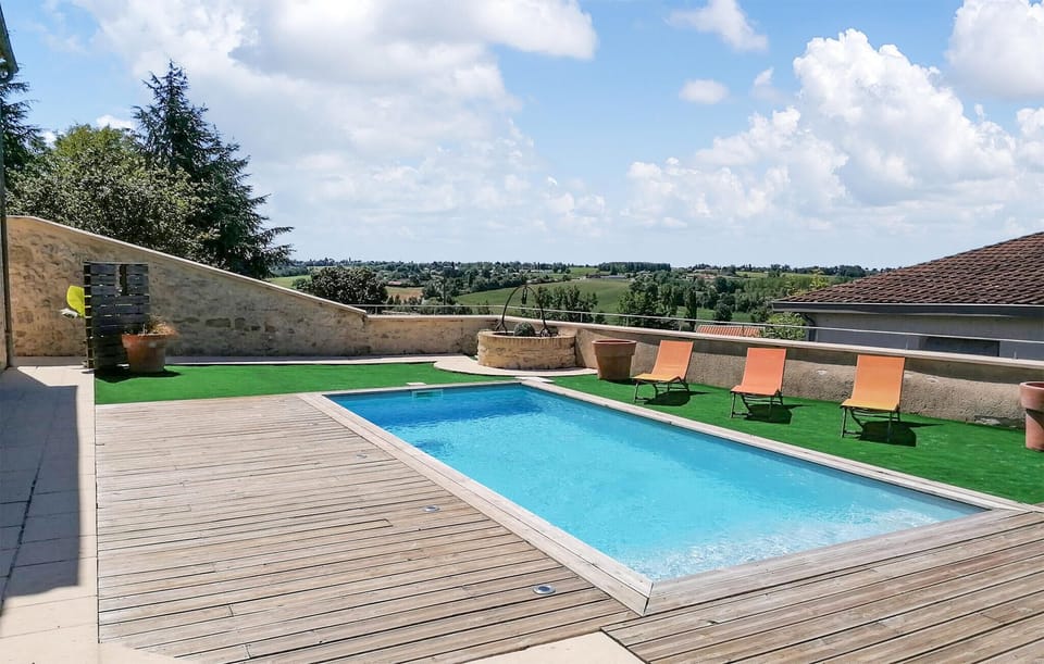 pool