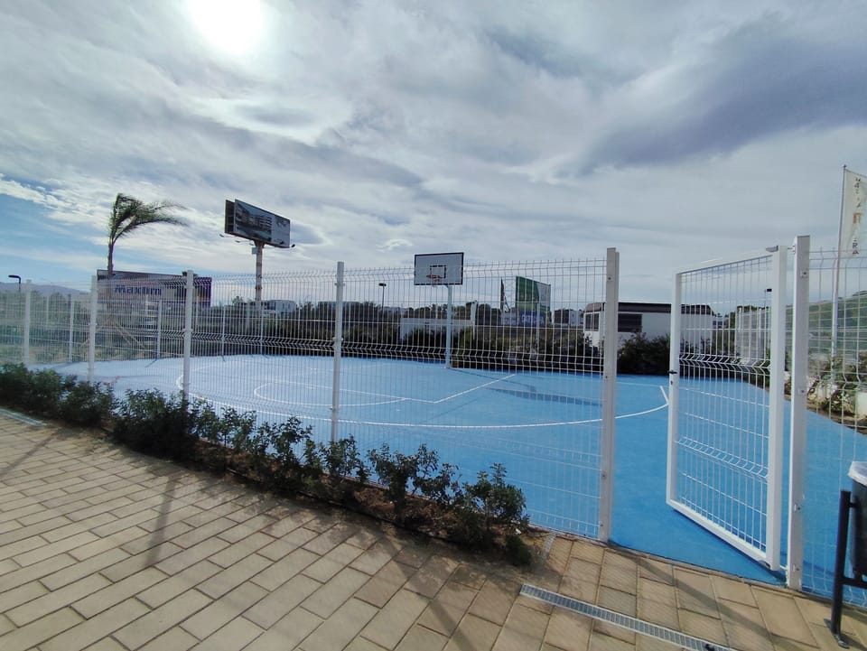 Sport court